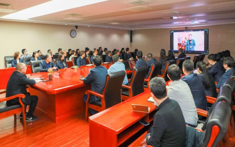 融誠(chéng)物產(chǎn)集團(tuán)召開深入學(xué)習(xí)貫徹民營(yíng)企業(yè)座談會(huì)和全國(guó)兩會(huì)精神宣講會(huì)